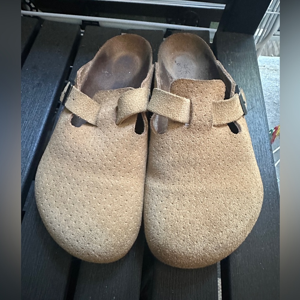 Birkenstock Boston in Dotted New Beige